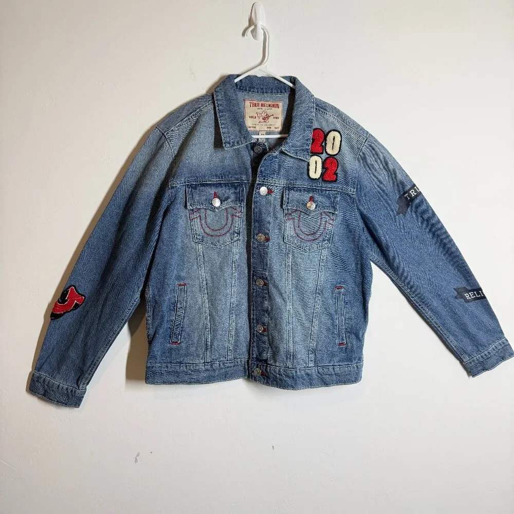 NWT Vintage inspired True Religion Denim Jacket Y2K 2002 Patches Medium Wash L